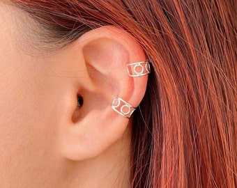 Ear cuff ancho con círculos para cartílago sin perforación en Plata de Ley, pendiente para helix, clip de oreja, pendiente a presión círculo