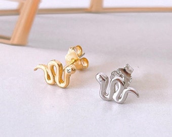 Small snake stud earring in 925 Sterling Silver, second hole tiny serpent earring for women and girls, Gold plated fun jewelry, gift fot her