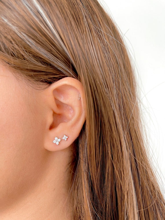 Sterling Silver CZ Flower 5mm Post Stud Earrings Sterling Silver CZ Flower 5mm Post Stud Earrings