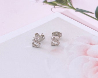 Small initial stud earring, Sterling Silver letter earring, Gold plated personalized earring, alphabet earring, gift for her
