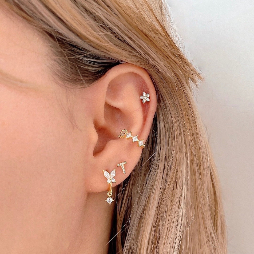 ピアス [PRIMAUTE] Flower Cubic Earring Suzy Levian Sterling Silver Cubic Zirconia 3-Flower Petal