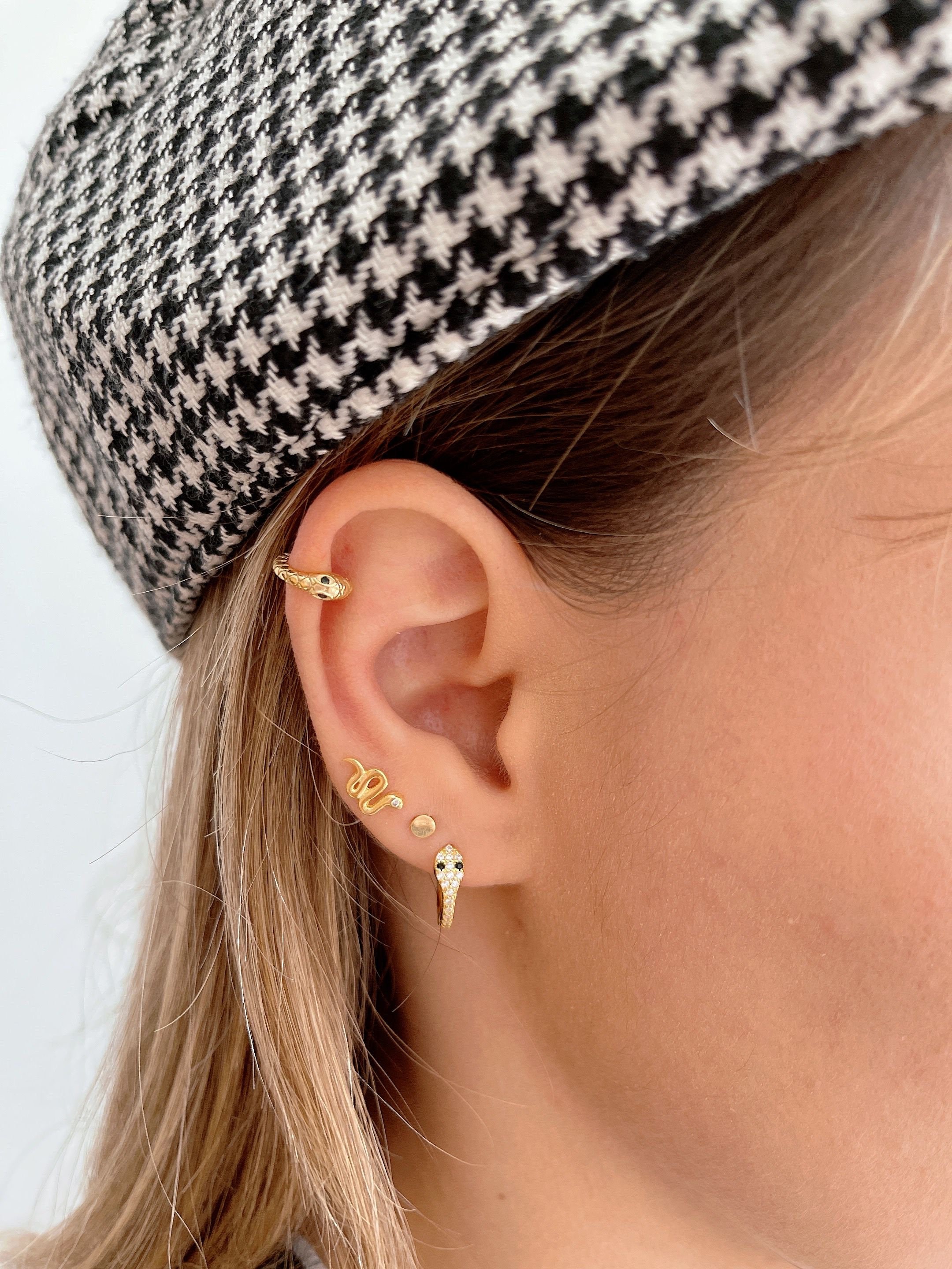 Helix snake earring Clearance