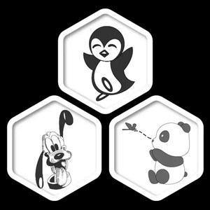 Puede incluir: Tres ilustraciones en blanco y negro en marcos hexagonales. El marco superior muestra un pingüino con las alas extendidas. El marco izquierdo muestra un perro de dibujos animados con la lengua fuera. El marco derecho muestra un oso panda mirando una mariposa.