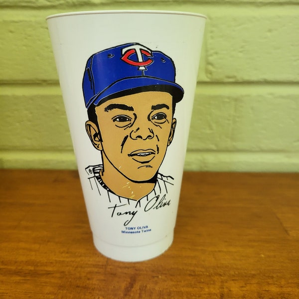 TONY OLIVA Minnesota Twins Slurpee cup 7-11 vintage MLB 7-eleven 1972