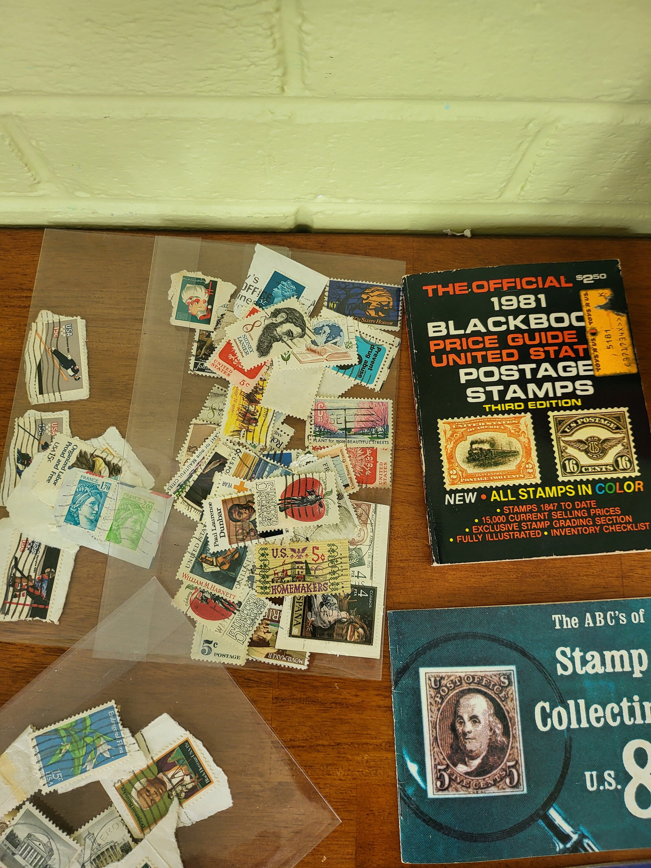 Vintage 1970s Treat Worldwide Stamp Collecting Album Stamps Huge Lot ...
