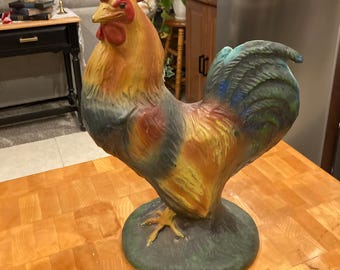 Vintage rooster/chicken figurine
