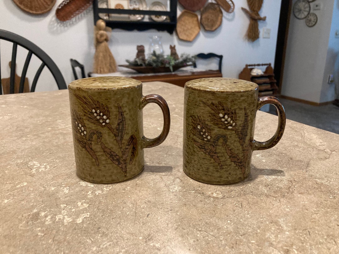 RARE Vintage Otagiri Stoneware Stovetop Salt and Pepper Shakers Hand