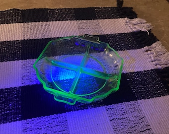 Vintage depression green uranium glass divided dish