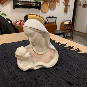 Vintage Porcelain Madonna and Child made in ITALY