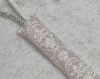 PLASTIK-FREIE Kaustange mit Bio-Schafsschurwolle gefüllt,Nude/Beige/Weiß/Ornamente,SWK-0020