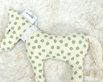 Kleines Pony-Ella,gefüllt mit reiner Bio-Schafsschurwolle,inklusive Rassel,Beige mit Grünen Blümchen