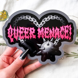 Queer Menace bildekal | Blekningsbeständig väderbeständig vinyl HBTQIA+ Pride-dekal | alt punk queer befrielse mace hjärta flail