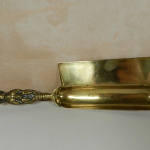 Vintage Crumb Scoop with Figural Handle