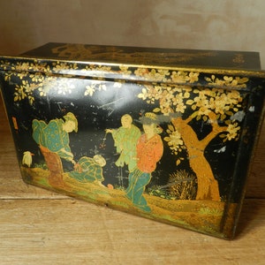 Vintage Toffee Tin - Chinoiserie