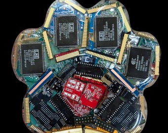 Cyberpunk Dog Paw Plaque – Recycled Motherboard Art, Tech Wall Decor (Handmade)