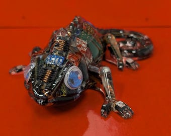 Upcycled Chameleon Sculpture – Recycled Electronics & Resin – Geeky Reptile Decor – Handmade Imperfect Art