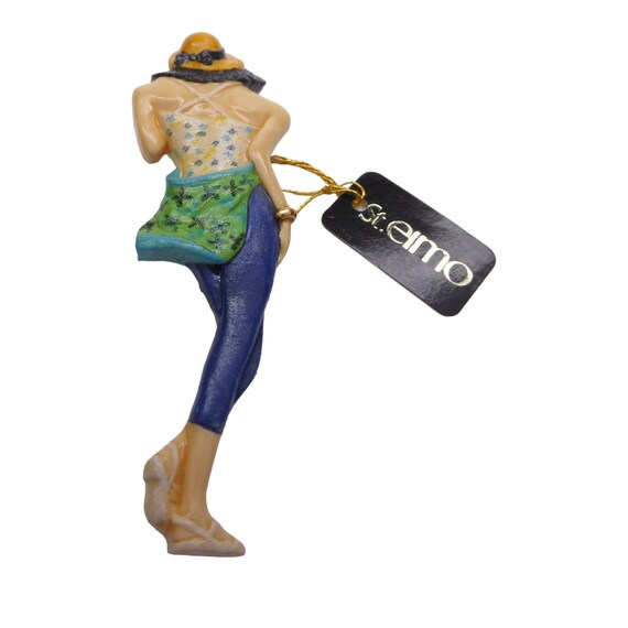 Vintage große Brosche Strandgirl aus Resin aus Japan