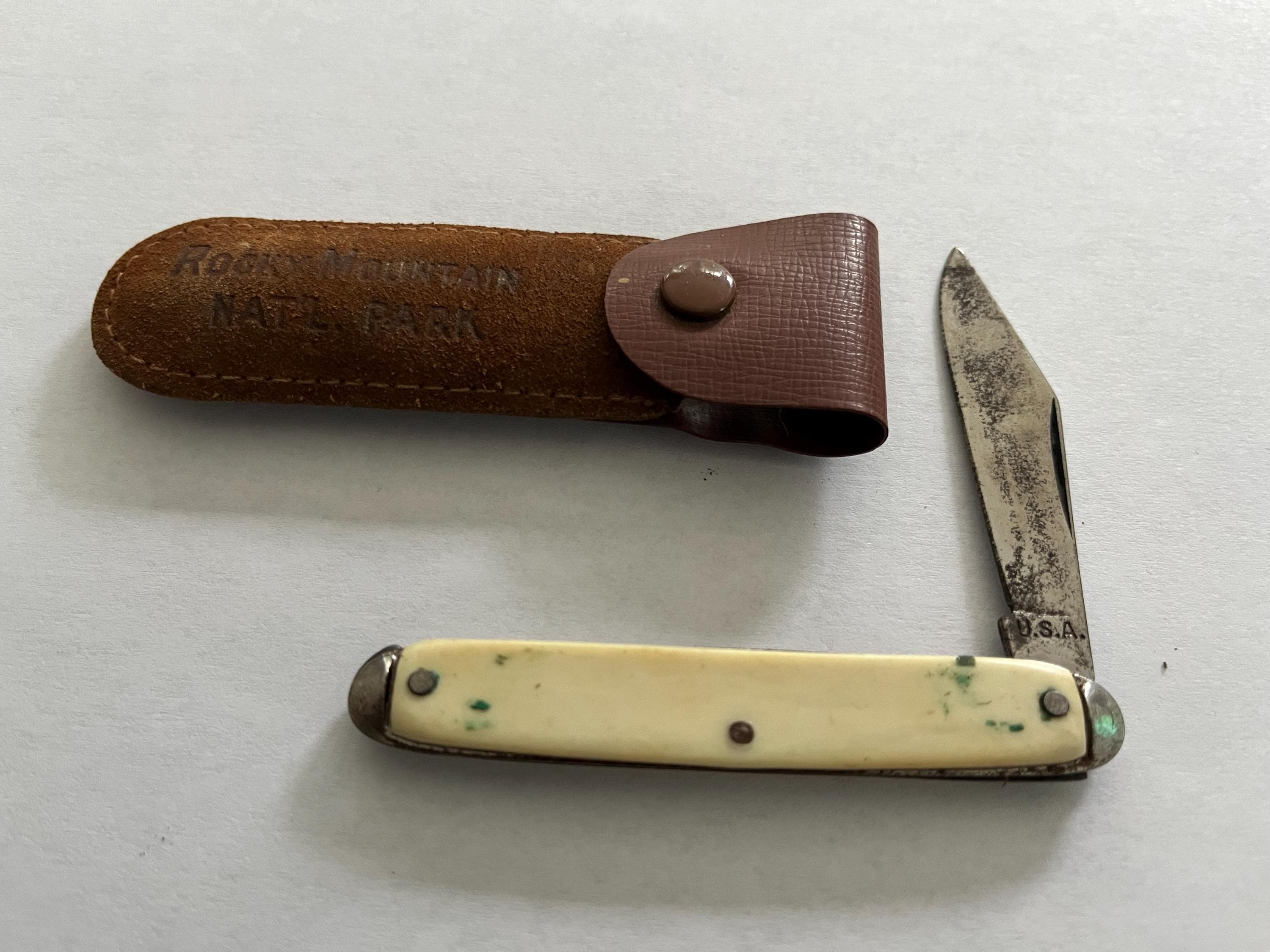 Novelty USA Pocket Knife With Sheath Rocky Mountain National