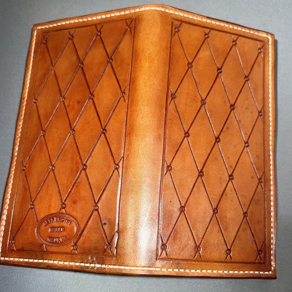 Leather Waller western roper style with diamond dot pattern