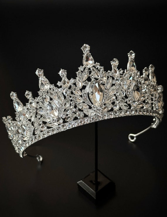 Crystal Wedding Tiara: Silver Bridal Headpiece - Etsy display picture 1
