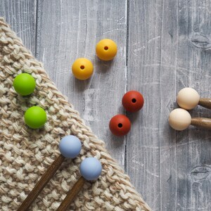 Knitting needle stoppers balls / Balls (1 pair) / Needle point protectors / knitting accessories / knitting notions. Set 4