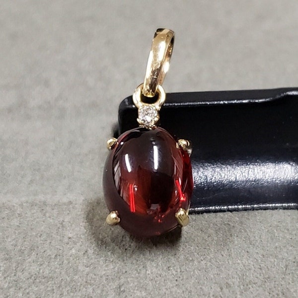 14k Gold Red Garnet Cabochon with Brilliant Cut Diamond Pendant, Women Pendant, Oval Shape Garnet, Gold Jewelry, AAA Quality