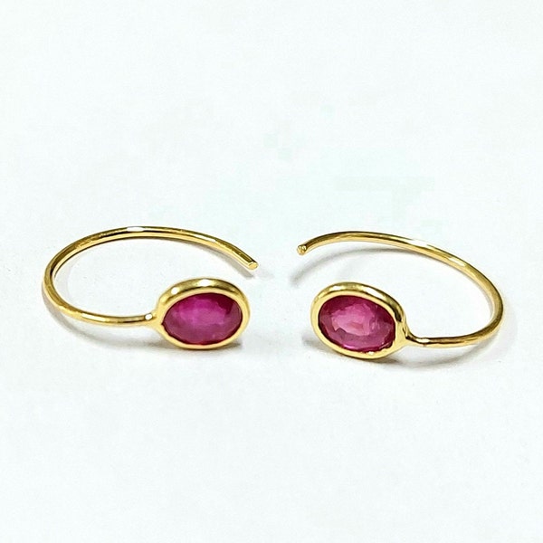 Mini Hoop Ruby Earwires, 18k Gold Round Earwires, gioielli in oro 18k, orecchini di rubino, gioielli minimalisti, cerchi d'oro, 1 coppia