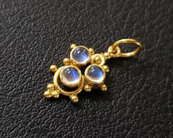 3 mm Rainbow Moonstone Gold Vermeil Pendant, Price per piece, Necklace Pendant, Gemstone Jewelry, Gift for Her, Cabochon