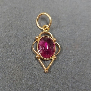 18k Gold Pendant, Rubellite Oval Shape, Pink Rubellite cabochon, Women Pendant, Handmade Supply, Unique accessory, 1 piece Available.