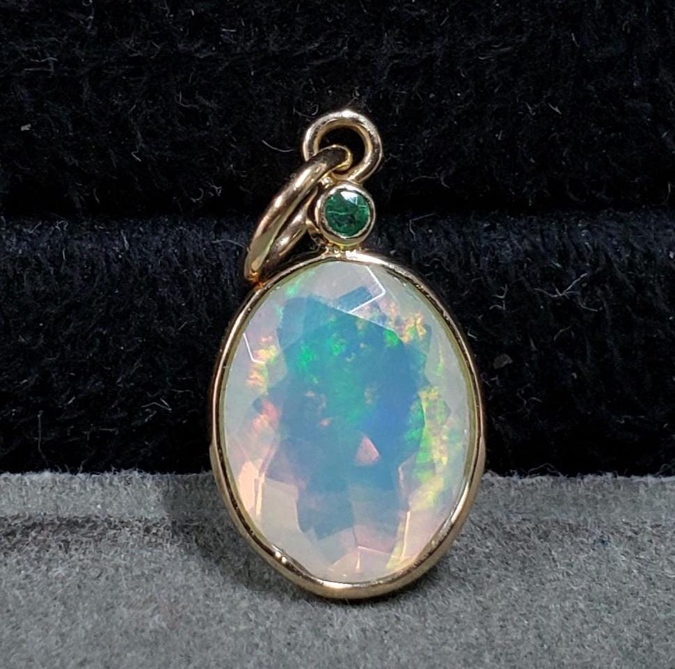 エチオピア産オパール＆エメラルド14Kゴールドペンダントネックレス