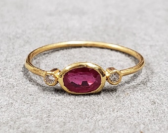 18k Gold Oval Ruby with Diamond Ring For Unisex, Bezel Setting, Red Ruby, Handmade Jewelry, Birthstone Ring, Two Diamonds Studded