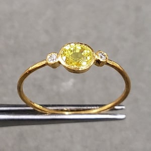Shinning Yellow Sapphire with Brilliant Cut Diamond, 18k Gold Ring, Gift for Her, Stackable Ring, Love Gold Jewelry