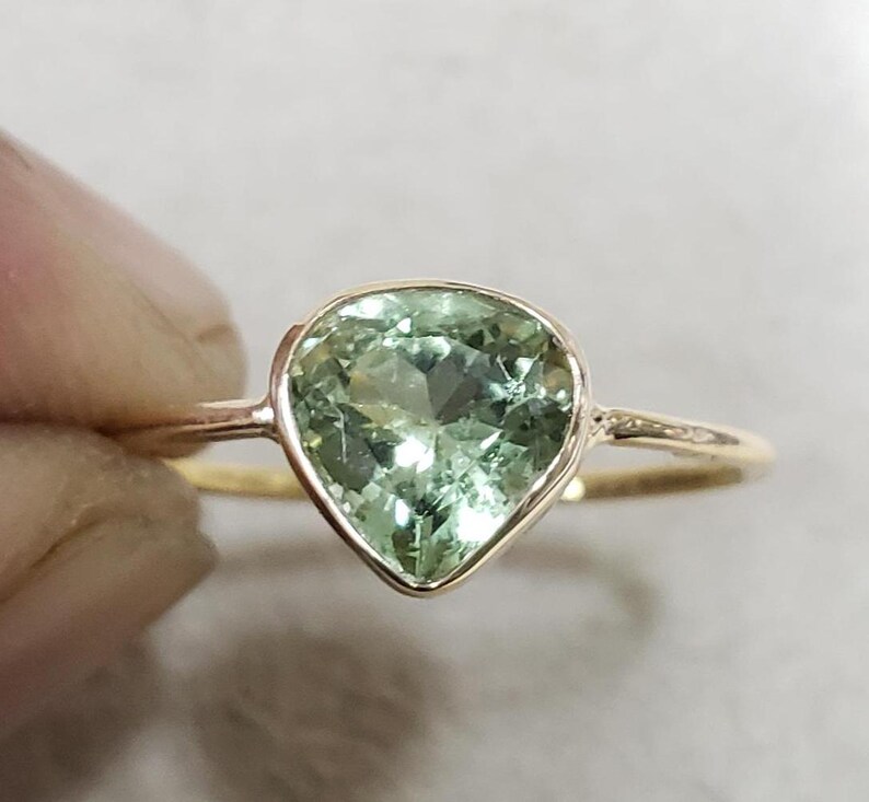 Handmade 18k gold aquamarine ring for girls, excellent green shade, dainty thin band design.