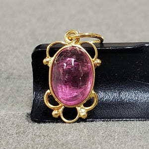 Rubellite Cabochon Pendant 18k, Oval Shape, Smooth Stone, Cute Pendant Gift, Stackable, Tourmaline Stone, Gold Accessory