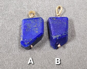 Colgante de lapislázuli en oro de 14 quilates: joyería de piedras preciosas hecha a mano