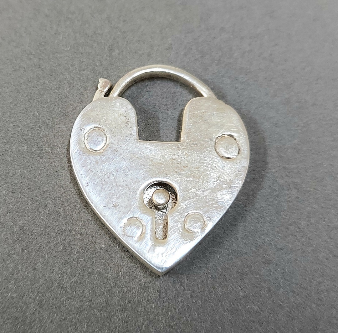 Sterling silver heart padlock clasp Clearance
