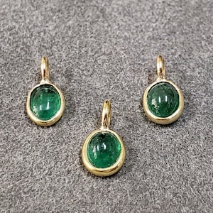18k Gold Zambian Emerald Charm: Cabochon Bezel Setting (5x4 mm)