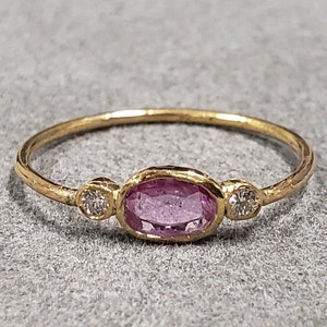 Zafiro rosa de oro de 18k con anillo de diamantes, zafiro de forma ovalada, excelente sombra, regalo de cumpleaños, joyería de oro de amor, regalo para ella