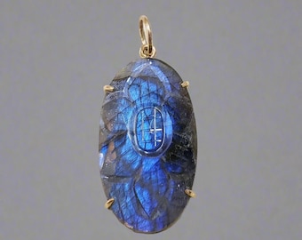 14k Gold Carved Labradorite Pendant: Blue Flash Gemstone