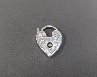 Hammered 925 Sterling Silver Round Clasps, Silver clasps, Handmade Jewelry, Connector Findings, Handmade Clasps, Openable Clasps