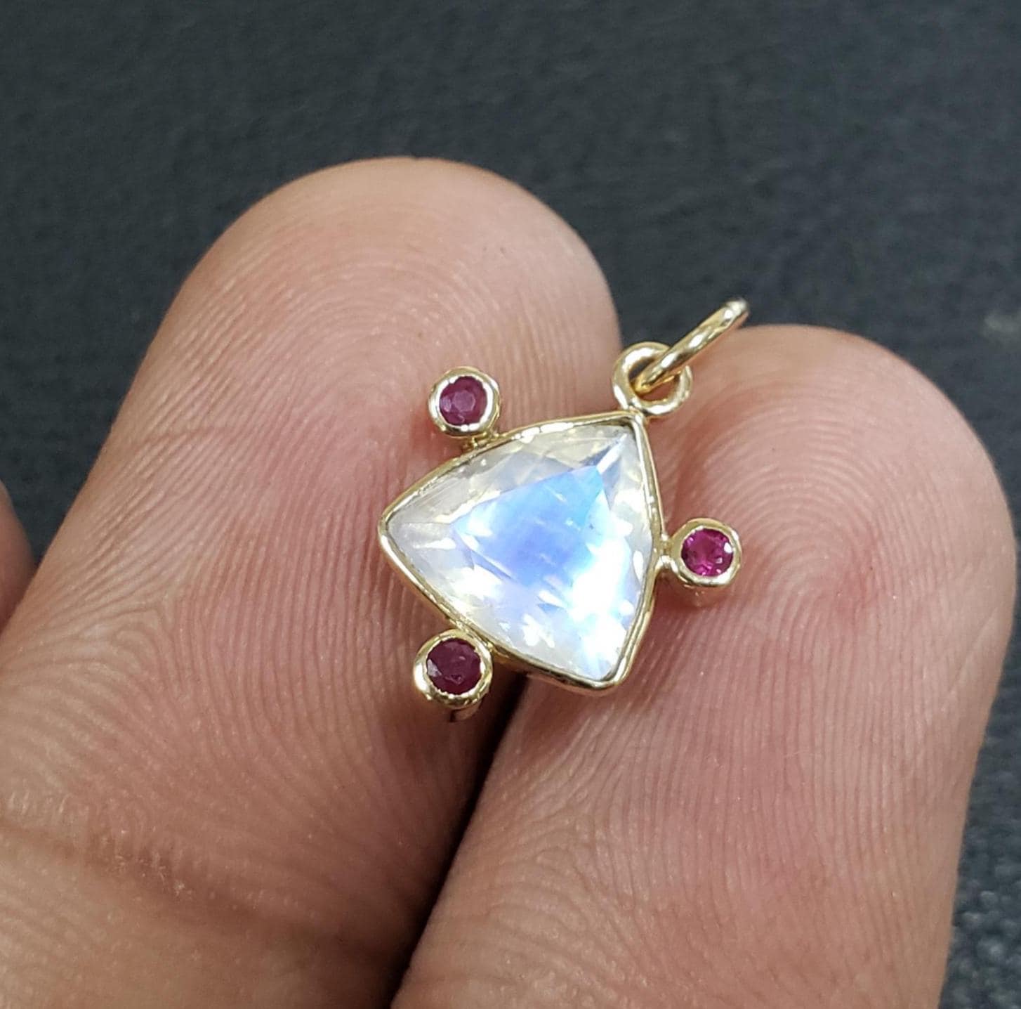 14k Gold Rainbow Moonstone and Ruby Pendant – Triangle Shape