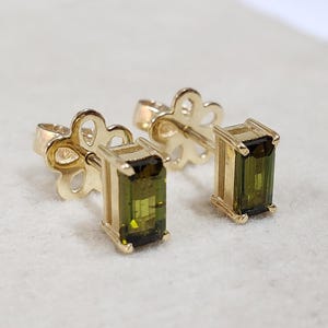14k Gold Natural Green Tourmaline Stud Earring For Women, Gold Jewelry, Prong Setting, Baguette Tourmaline Gemstone, 14k Gold