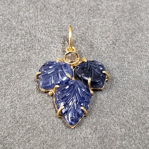 18k Gold Leaf Carving Blue Sapphire with Rose Cut Diamond Pendant, Gold Jewelry, Dainty Pendant, Precious Gemstone, Stunning