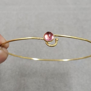 18k Gold Pink Tourmaline Dainty Women Bangle, 18K Gold Women Jewelry, Cabochon Gemstone, Anniversary Bangle, Handmade Jewelry/Round Gemstone