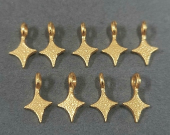 6 MM Long Gold vermeil Shooting Star charm, Silver Charms, Made in 925 Silver, Micron Coating, Star Hammered charm, Price per piece