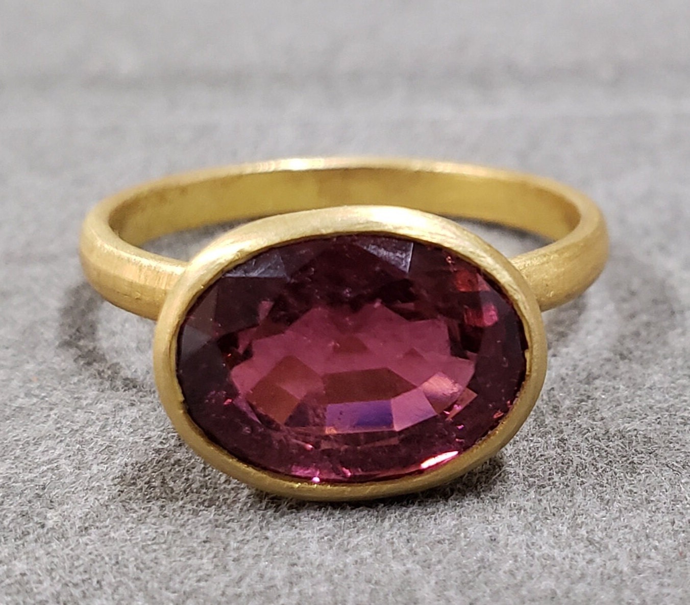 Dark Pink Tourmaline 18k Solid Gold Ring, Christmas Gift, Statement Tourmaline Ring, Excellent Shade, Love Gold Jewelry, Matte Gold