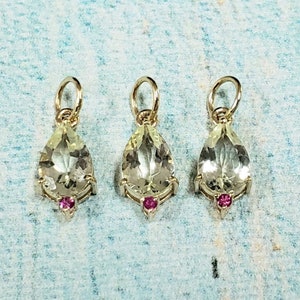Teardrop 14k Gold Aquamarine With Ruby Pendant Necklace, Prong Setting, Minimalist Pendant, Green Aquamarine Pendant, Rare Stone