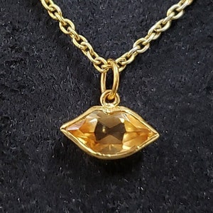 18k Gold Citrine Lips Women Pendant, Lip Shape Gemstone Pendant, Minimalist Handmade God Jewelry Pendant/Women Christmas Gift, Birthday Gift