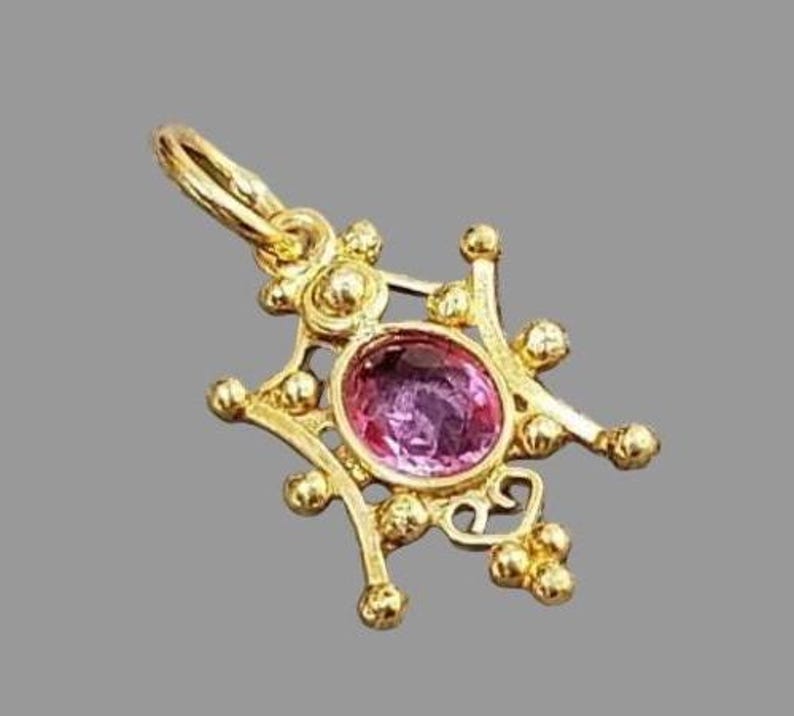 artistic pink sapphire pendant in solid gold handmade jewelry
