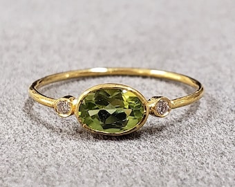 18k Gold Oval Green Peridot with Diamond Ring, 7 x 5 mm Peridot, Gold Jewelry, Birthstone, Bezel Setting, Stunning color